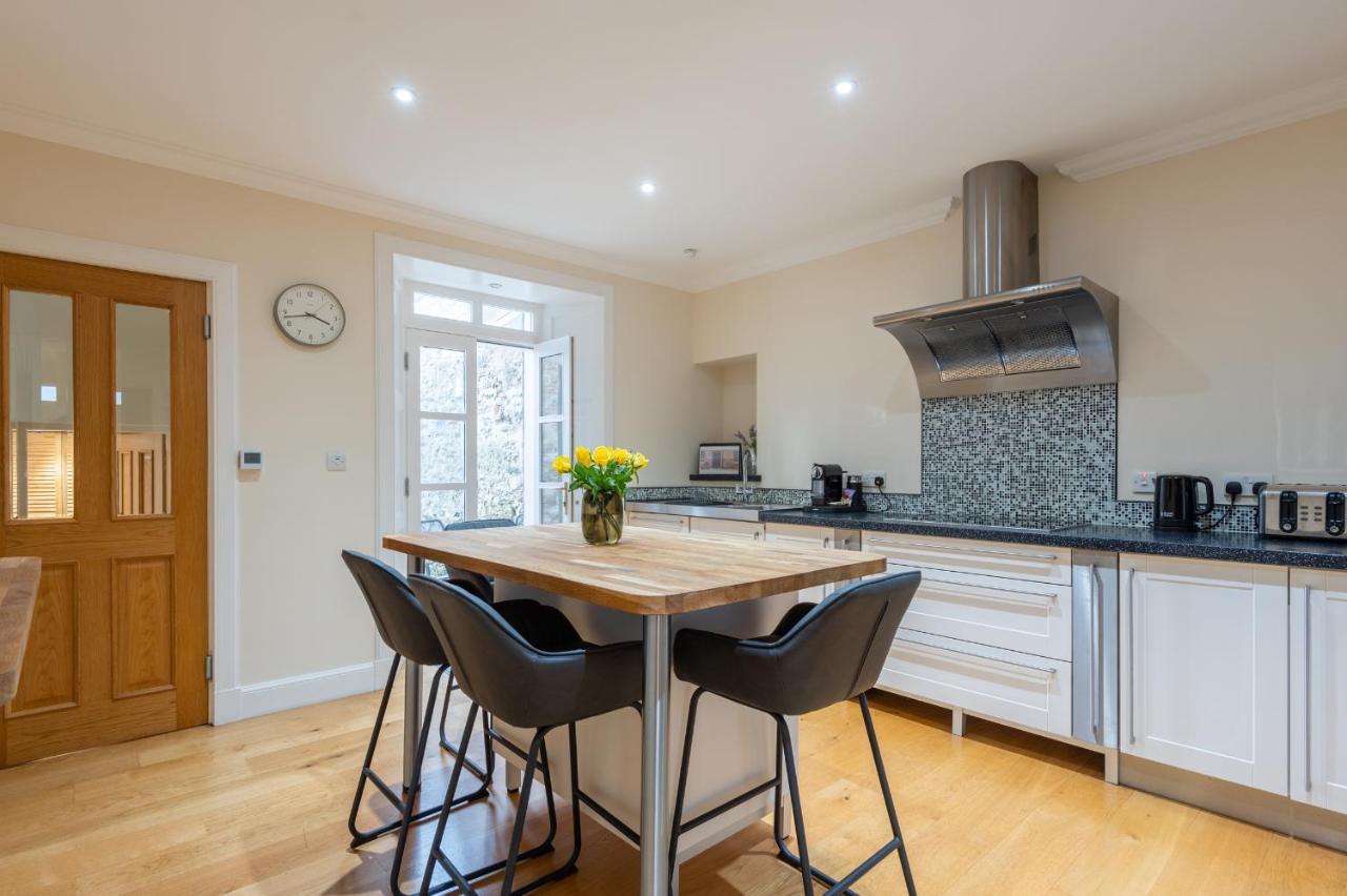 138 North Street - Luxury 2 Bed 2 Bath With Secret Garden, Summerhouse, Putting Green St Andrews Exterior photo