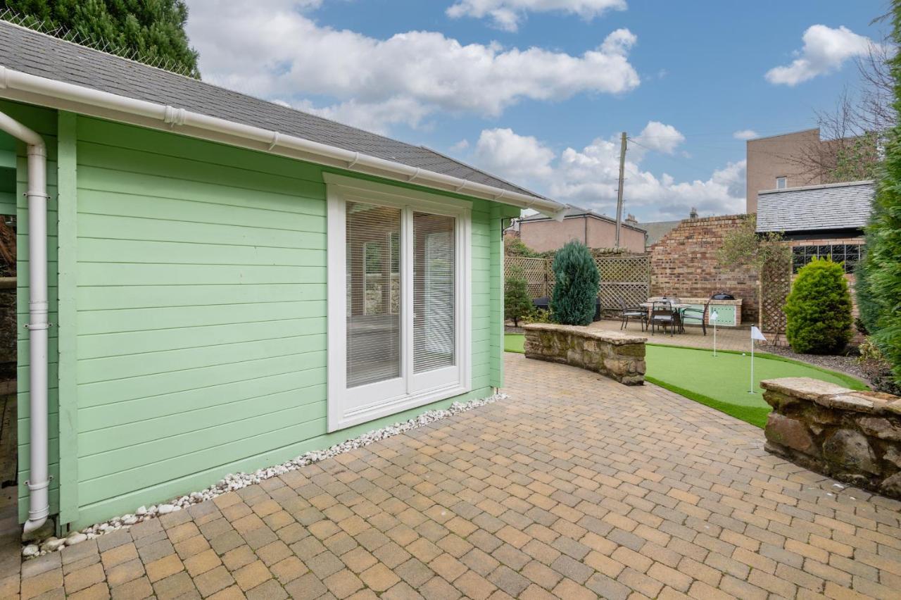 138 North Street - Luxury 2 Bed 2 Bath With Secret Garden, Summerhouse, Putting Green St Andrews Exterior photo