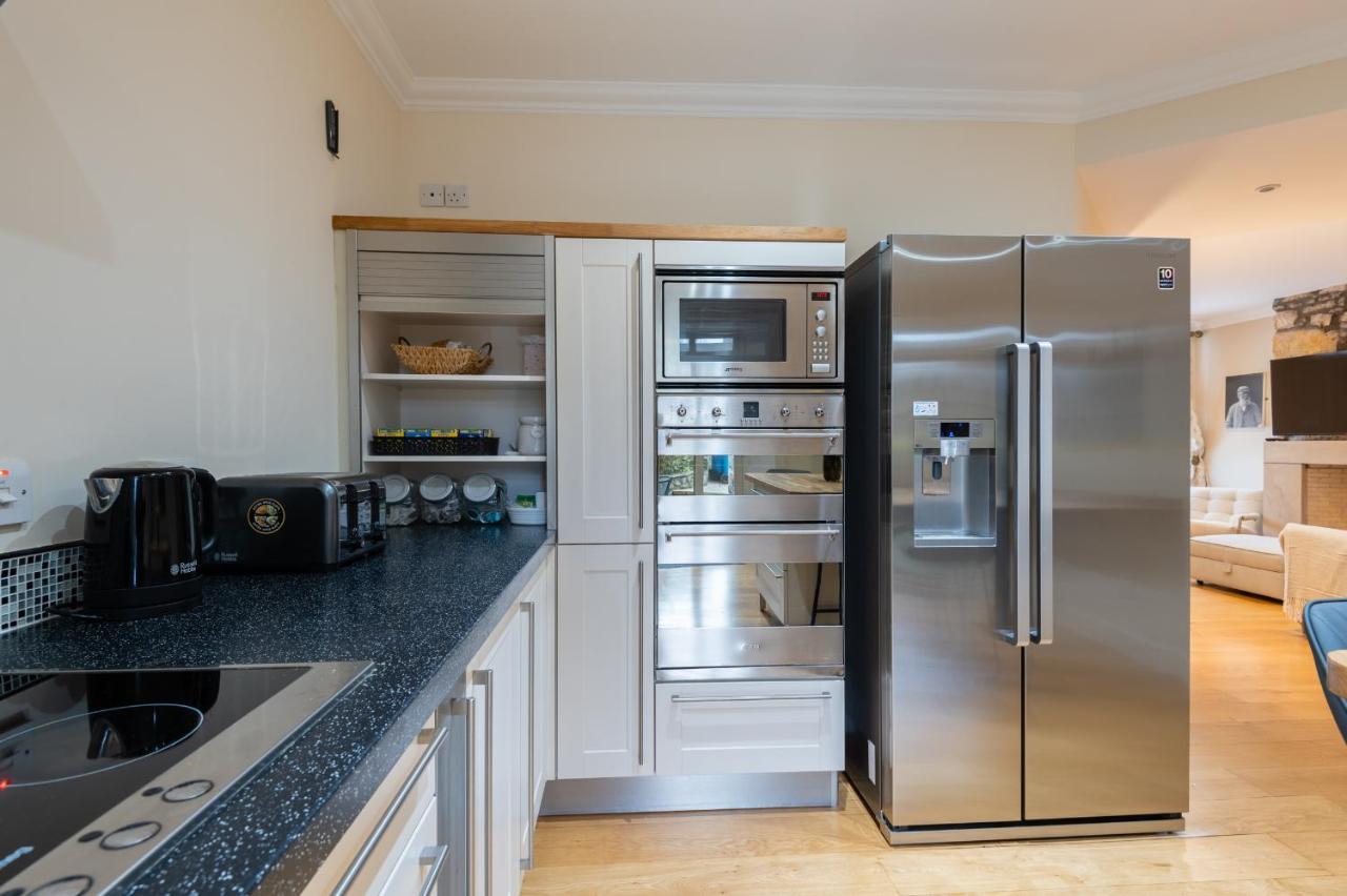 138 North Street - Luxury 2 Bed 2 Bath With Secret Garden, Summerhouse, Putting Green St Andrews Exterior photo