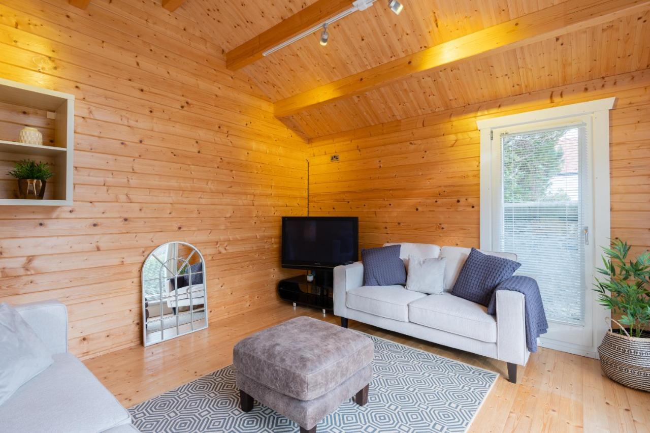 138 North Street - Luxury 2 Bed 2 Bath With Secret Garden, Summerhouse, Putting Green St Andrews Exterior photo